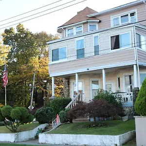 Bed and breakfast Harbor House